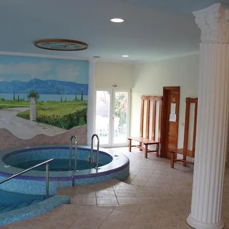 Blue House 3*