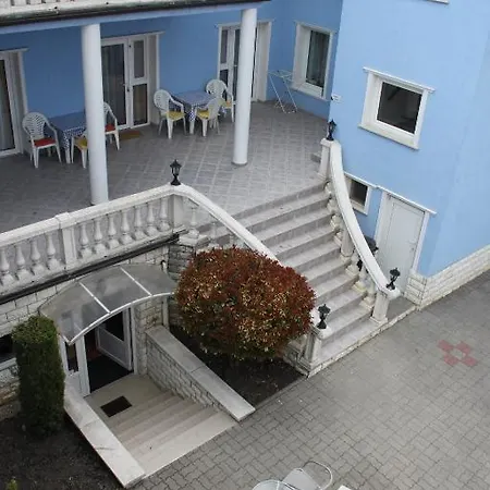 Blue House Guest house 3*