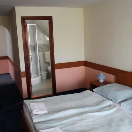 Blue House 3*