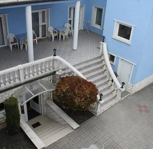 Blue House Affittacamere 3*